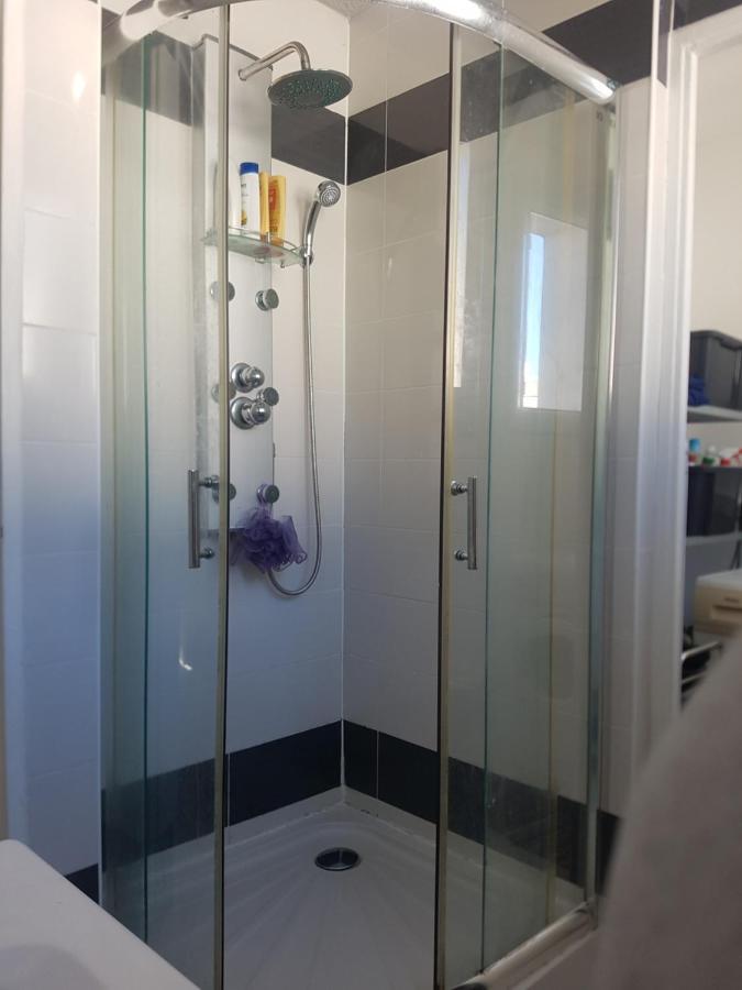 Logement Entier - Appartement T4 Hypercentre Dans Une Rue Calme - Stationnement Gratuit Тарб Экстерьер фото